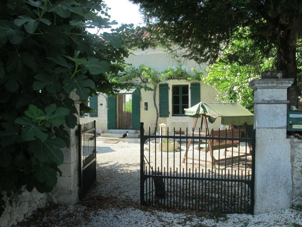 Le Petit Lavoir Saint-Paul-Lizonne Exteriér fotografie