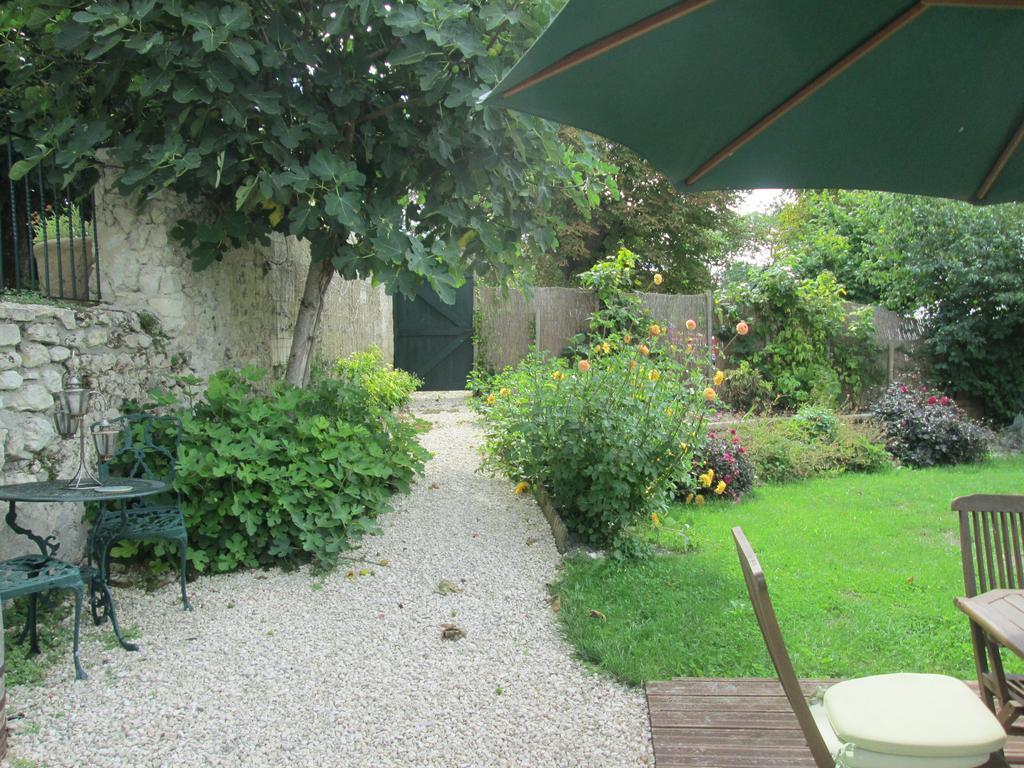 Le Petit Lavoir Saint-Paul-Lizonne Exteriér fotografie